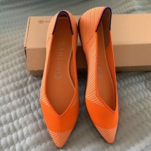 New in Box! Rothy’s Point in Sherbert Size 9